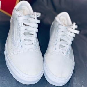 White vans old skool, Men’s 6.5/Women’s 8.0